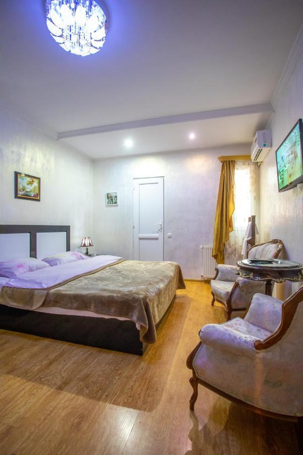 Hotel Mkudro 쿠타이시 외부 사진