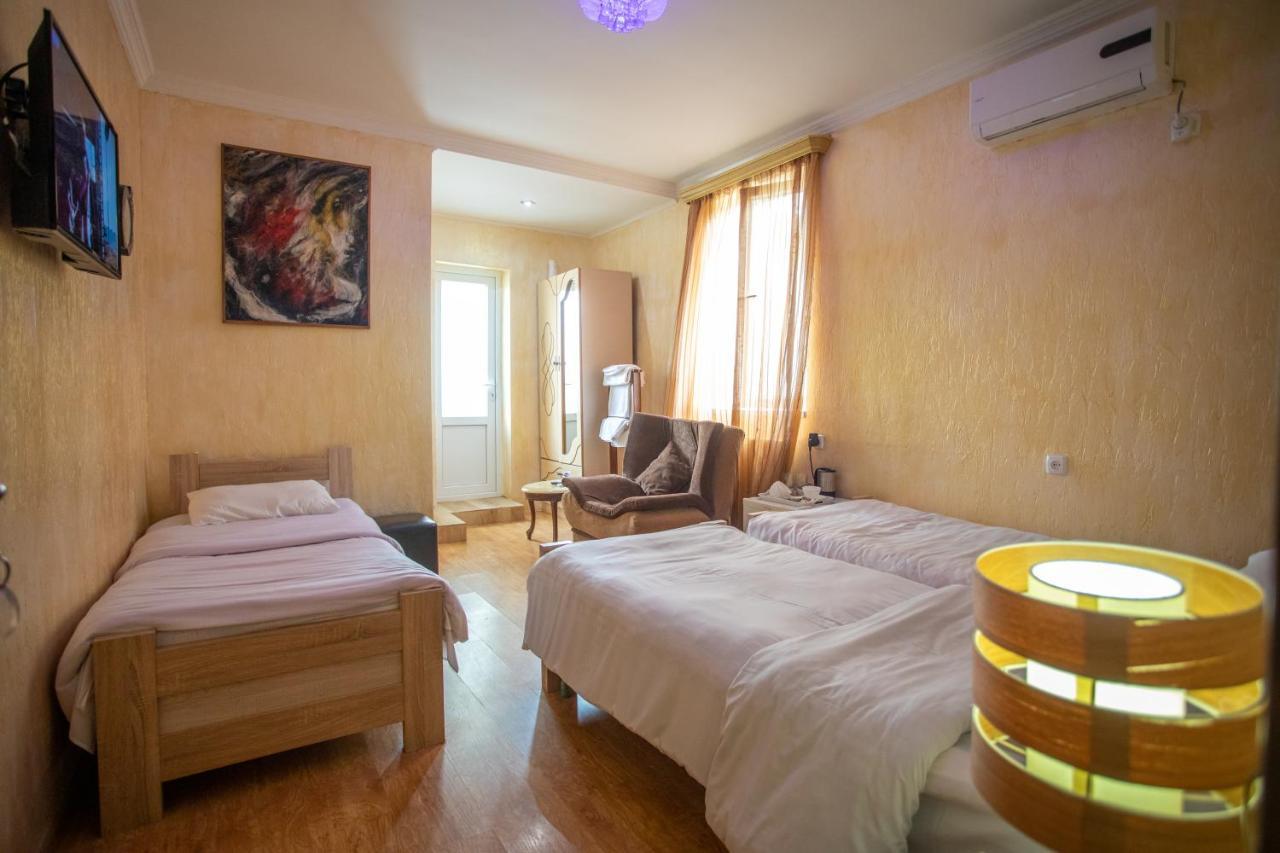 Hotel Mkudro 쿠타이시 외부 사진